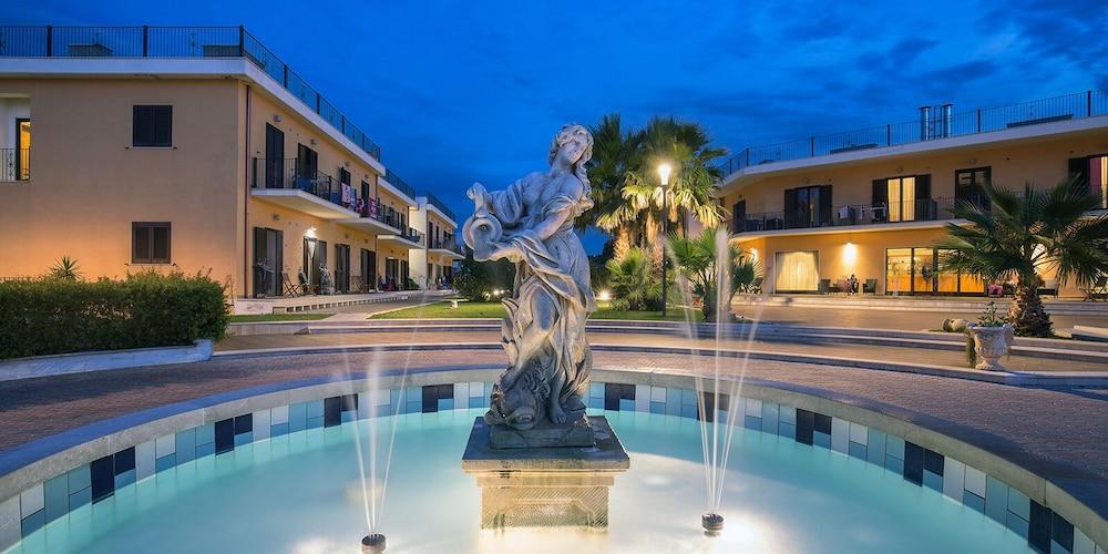 Royals Gate Otel Rodi Garganico Dış mekan fotoğraf