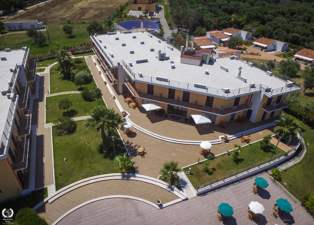Royals Gate Otel Rodi Garganico Dış mekan fotoğraf