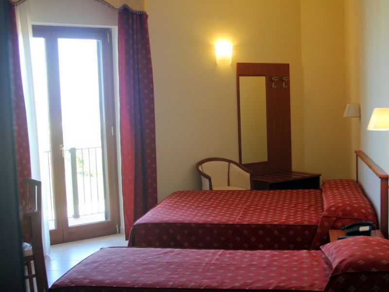 Royals Gate Otel Rodi Garganico Dış mekan fotoğraf