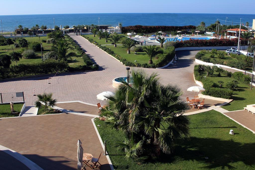 Royals Gate Otel Rodi Garganico Dış mekan fotoğraf