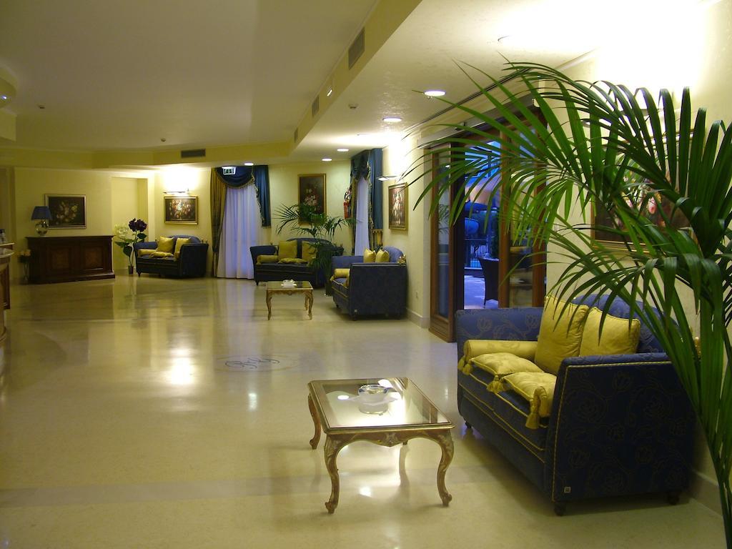 Royals Gate Otel Rodi Garganico Dış mekan fotoğraf