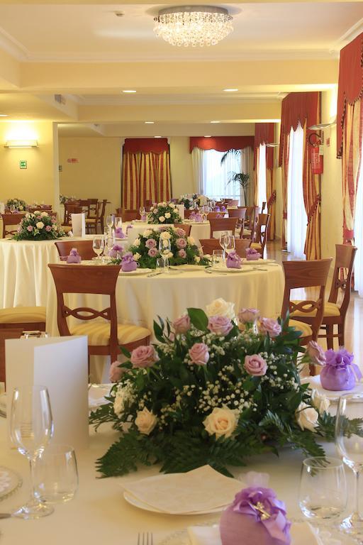 Royals Gate Otel Rodi Garganico Dış mekan fotoğraf